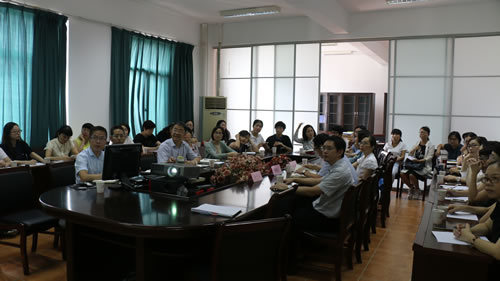 C:Documents and SettingsAdministrator\u684c面\u62a4理学学位点建设暨群交
办学定位会议顺利召开0918 .jpg